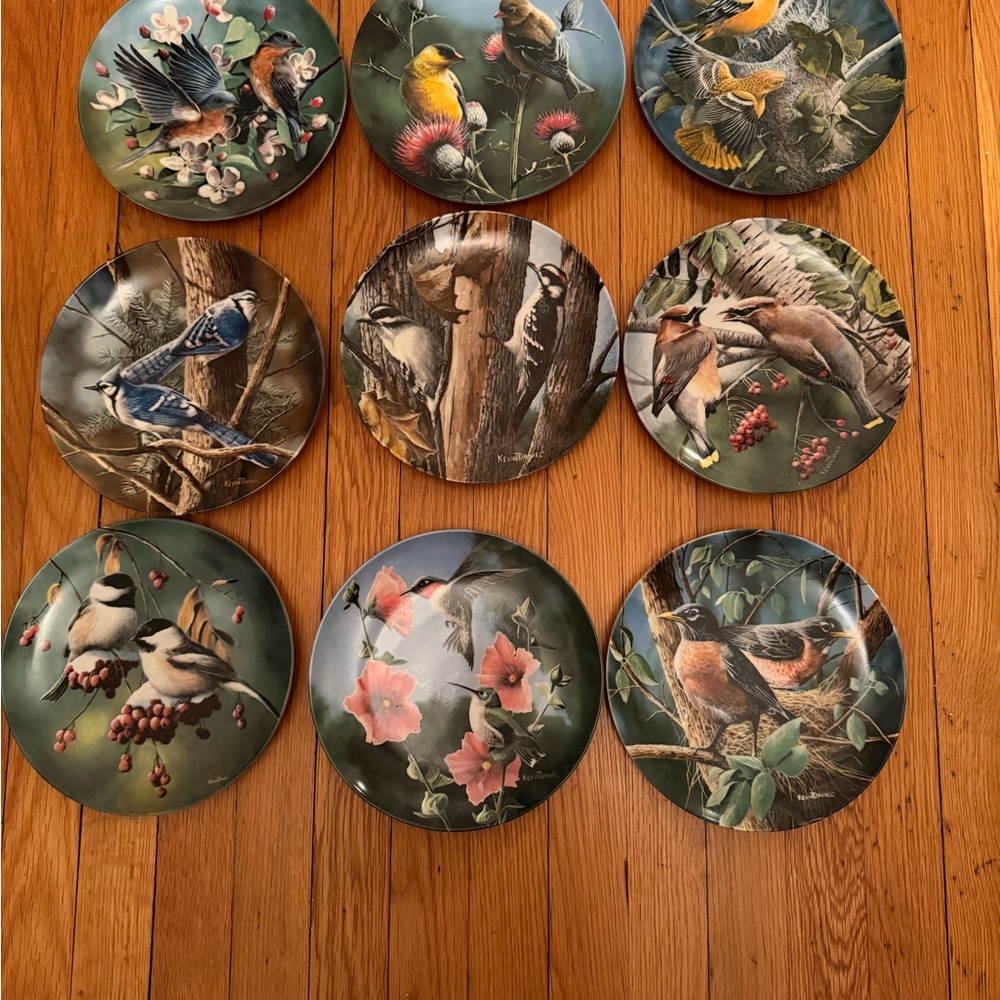 Set of Decorative Bird Plates